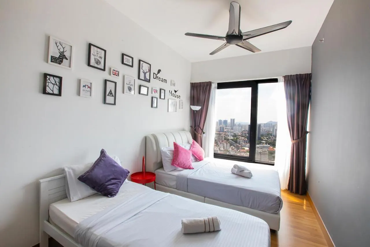 Georgetown High Floor Luxury 3Br Suite Apartment George Town