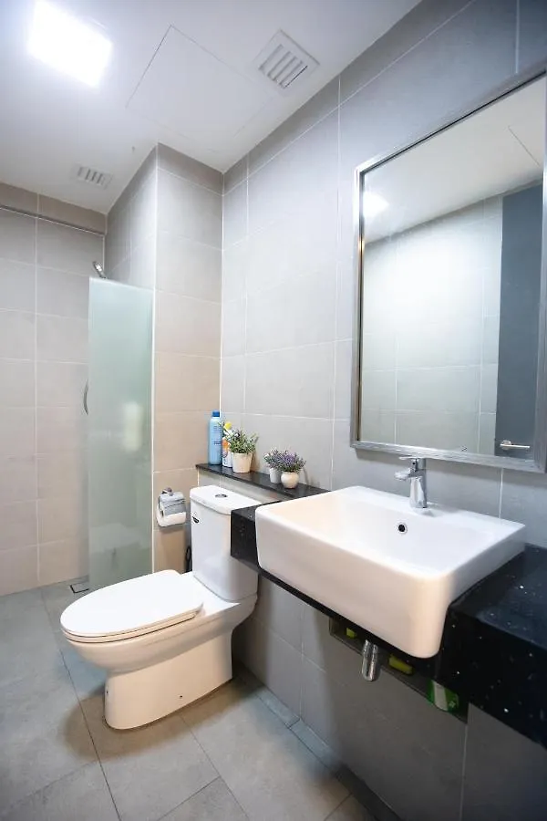 Georgetown High Floor Luxury 3Br Suite George Town